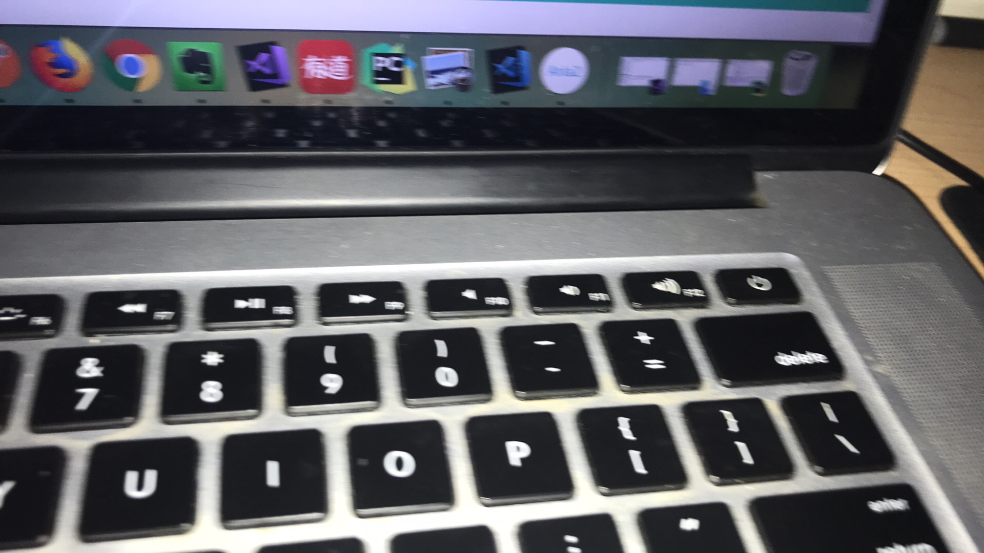 左侧水箱框架