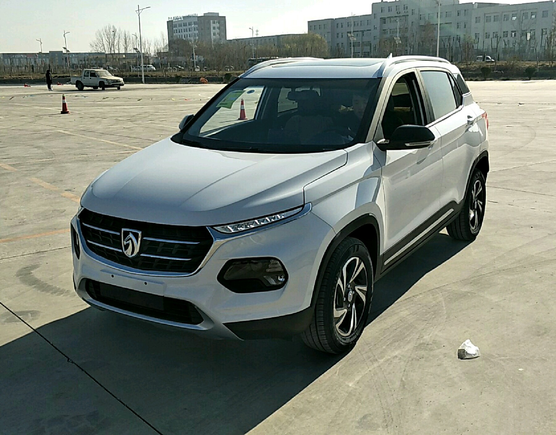 左前45度