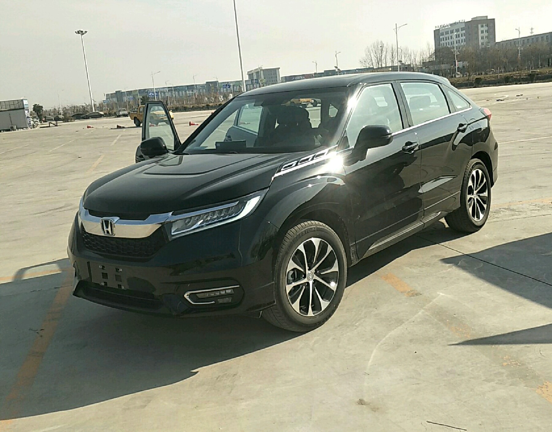 左前45度