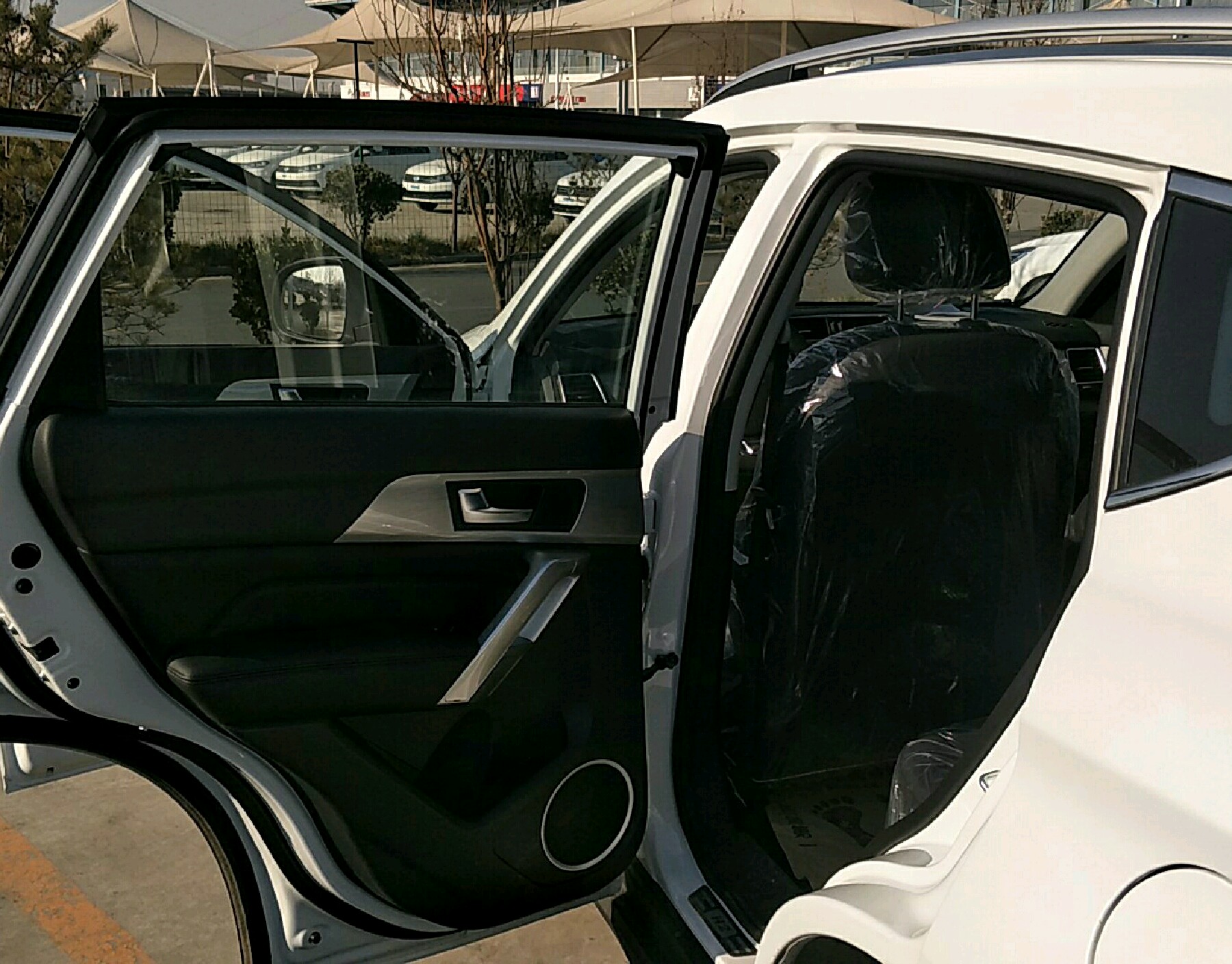 后排座椅