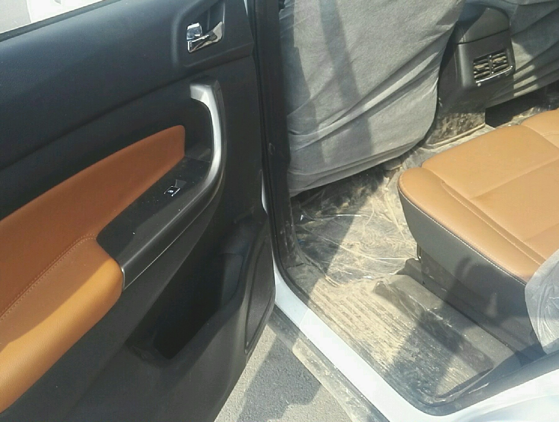 后排座椅