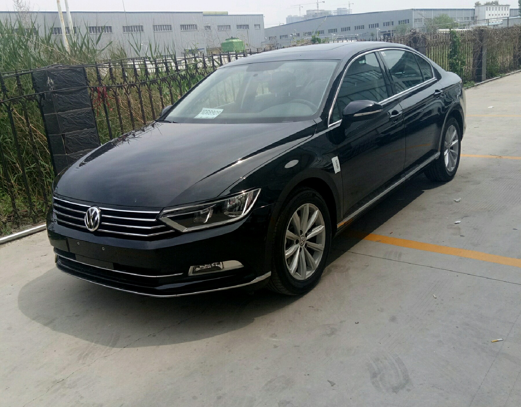 左前45度
