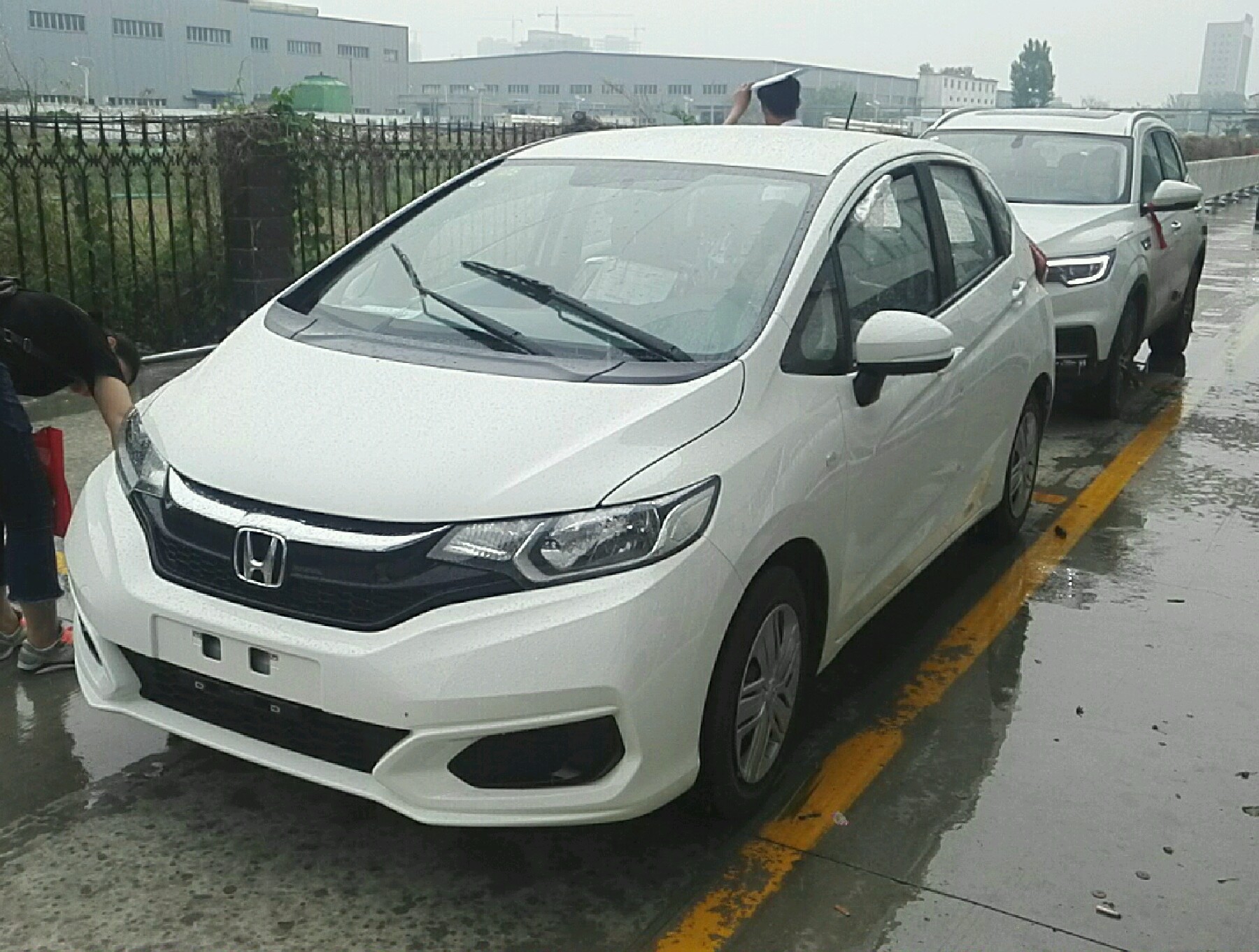 左前45度